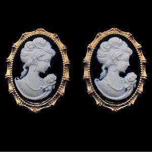 New! Oval Cameo Black White Gold Vintage Style   Stud Earrings